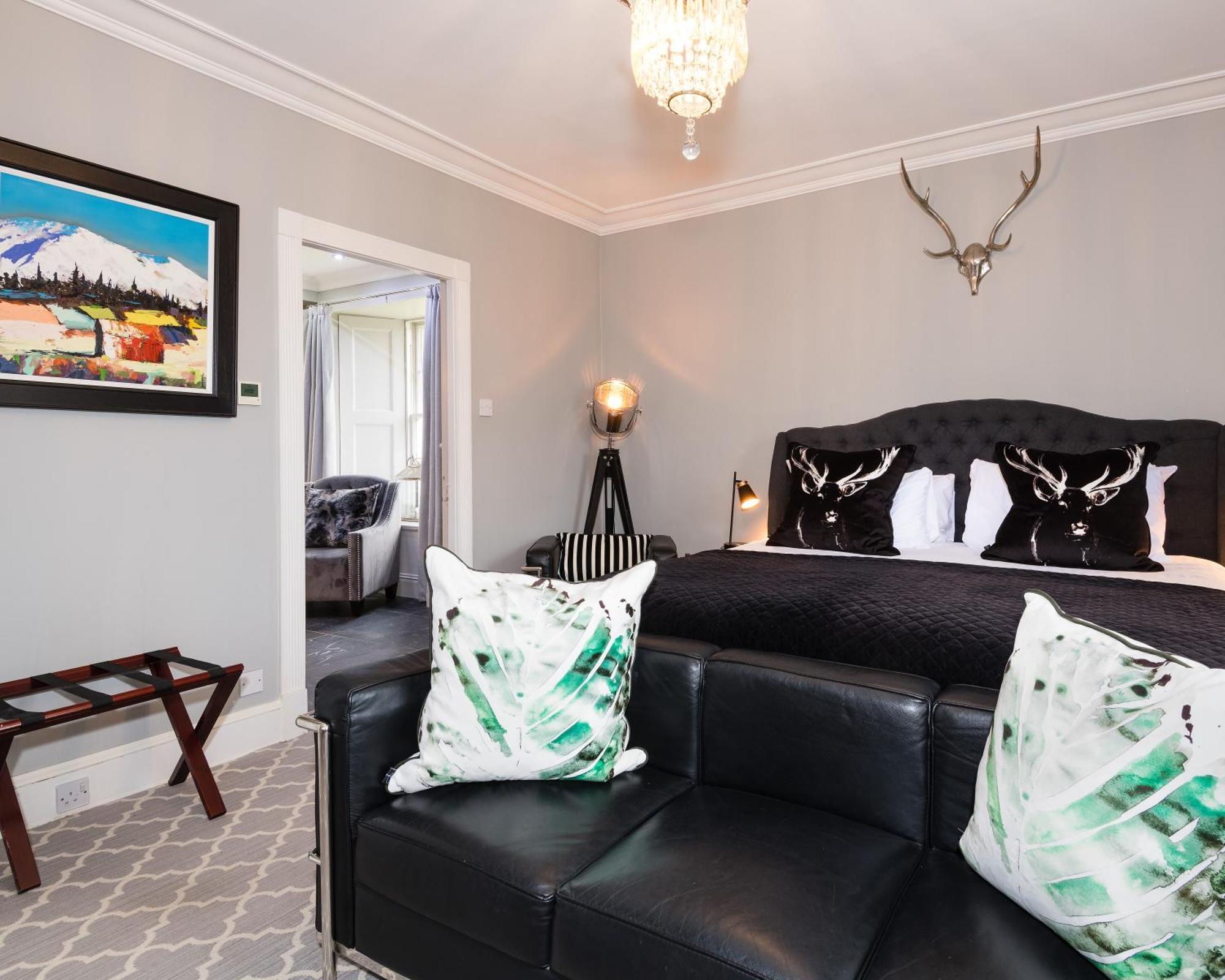 The Old Manse Of Blair, Boutique & Michelin Restaurant * Blair Atholl